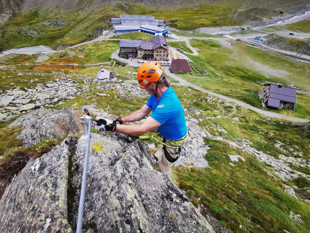 uebungsklettersteige-dresdner-huette-stubaital (4).jpg