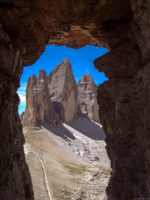 paternkofel - fensterblick zu den Drei Zinnen