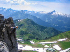 Walsersteig Kanzelwand - im Hintergrund der Hohe Ifen