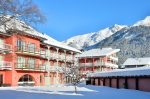 dashoteleden-aussenansicht-garteneden-winter-berge.jpg