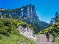 Steinplatte Wanderung