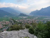 Ferrata Colodri Klettersteig mit Blick Richtung Gardasee