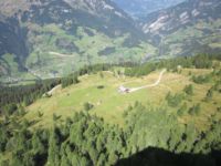 Tiefblick auf die Saukaralm - Bild: Sandra Poschinger