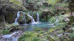 zum Zustieg passieren wir den Wasserfall