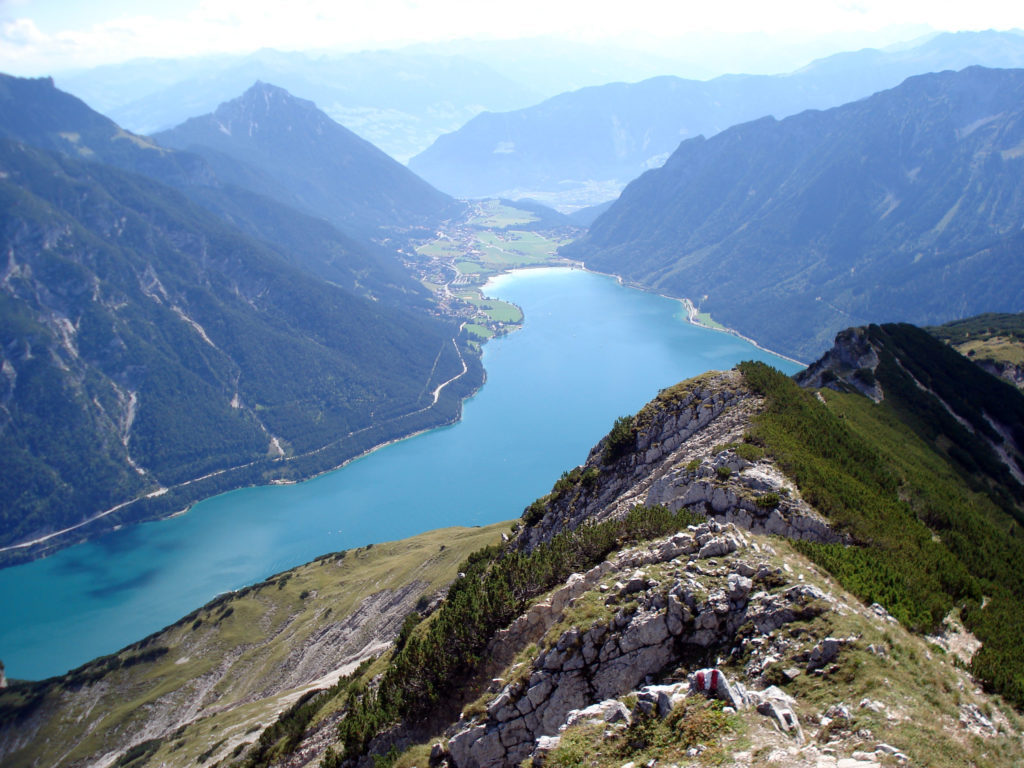 Panoramablick auf den Achensee vom Seeberg - Bild: ©Hermann Sonntag