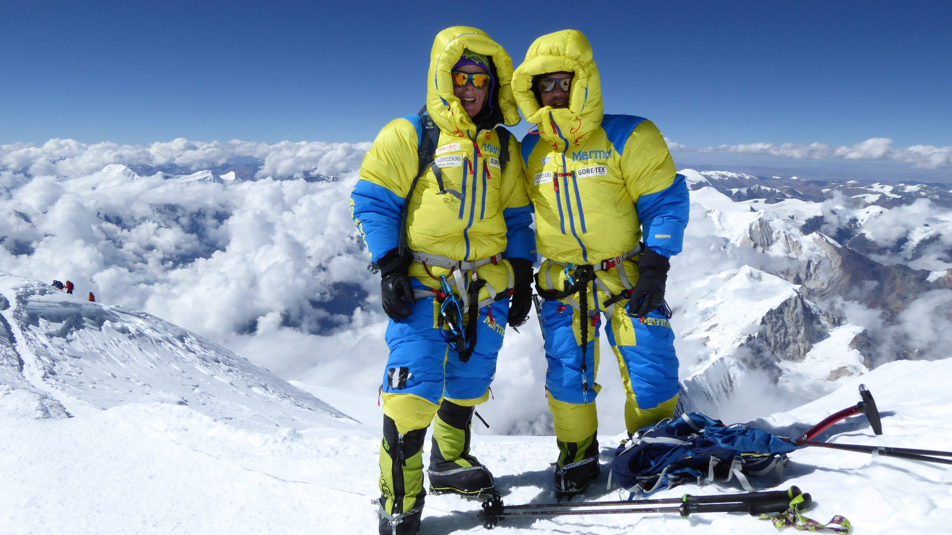 Alix von Melle und Luis Stitzinger am Gipfel des Manaslu