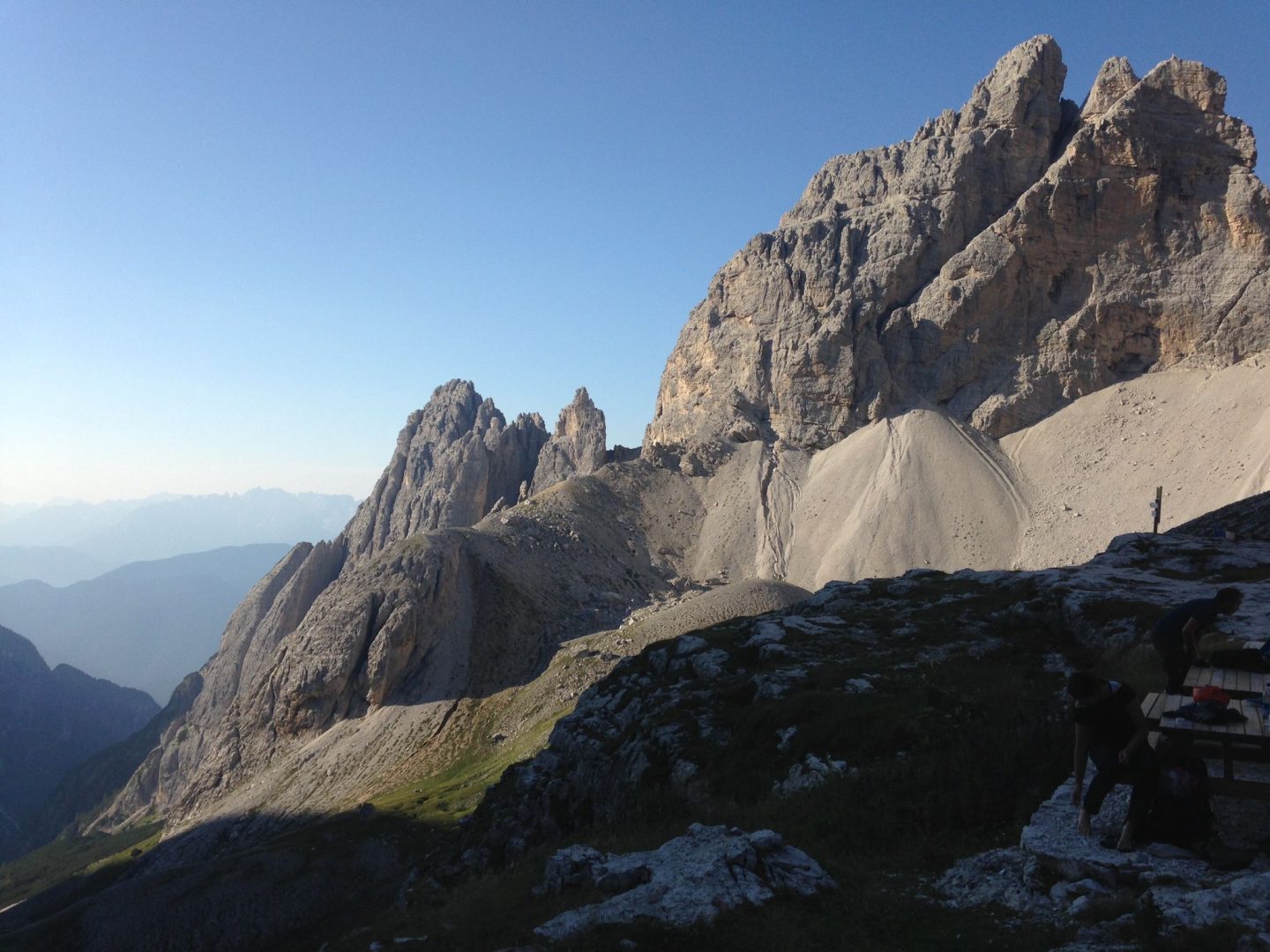 Blick vom Rifugio Carducci zum Einstieg der Nuova Ferrata