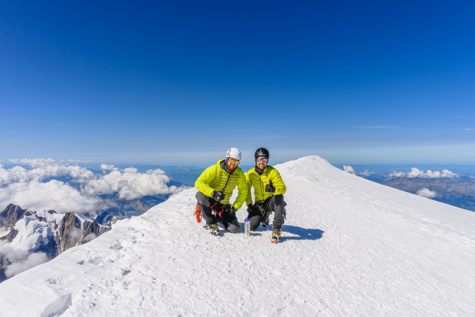 Ankunft am Gipfel des Mont Blanc 4810m