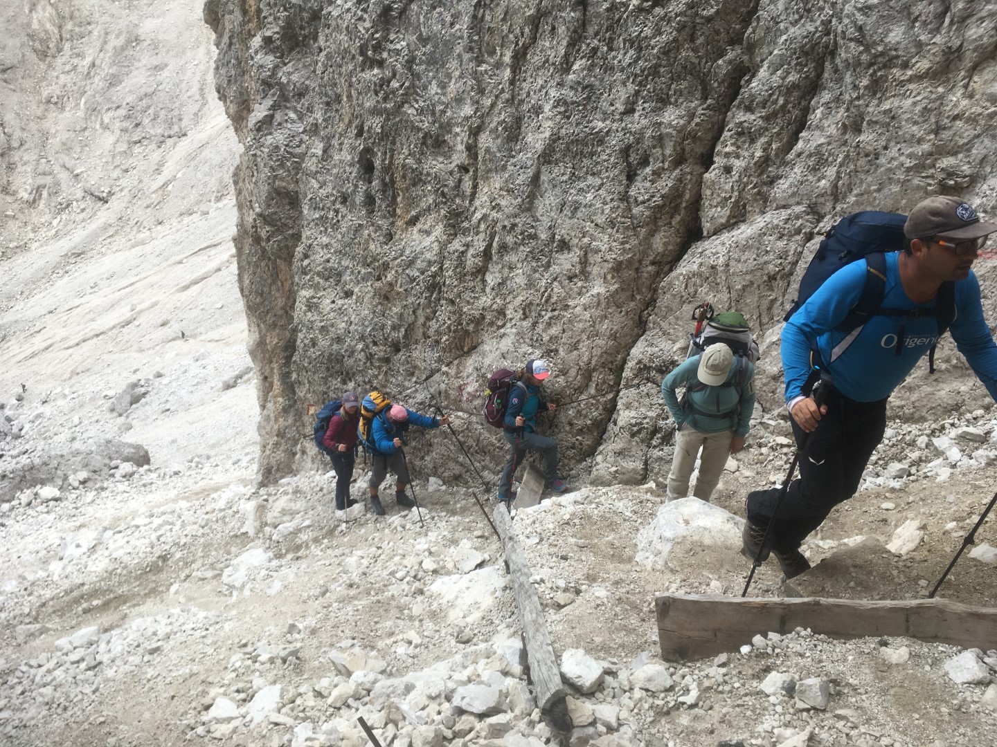 Höhenweg 1 dolomiten Die Hütten